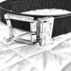 Michael Kors reversible belt